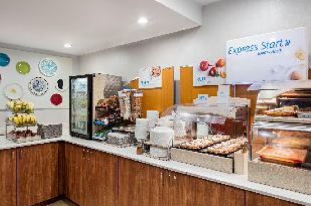 Holiday Inn Express Brooklyn Image 13