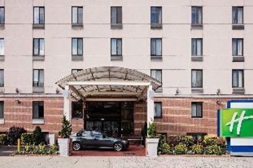 Holiday Inn Express Brooklyn image 22