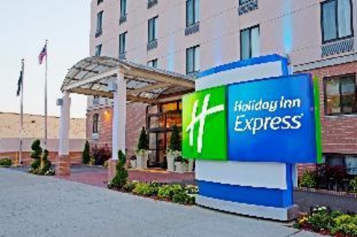 Holiday Inn Express Brooklyn image 9